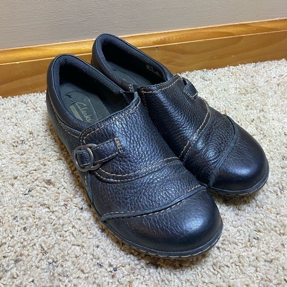 Clarks Ladies Blue Leather Shoes  Size 7m double loop buckle
